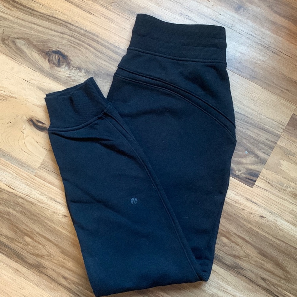 Lululemon Women’s Joggers